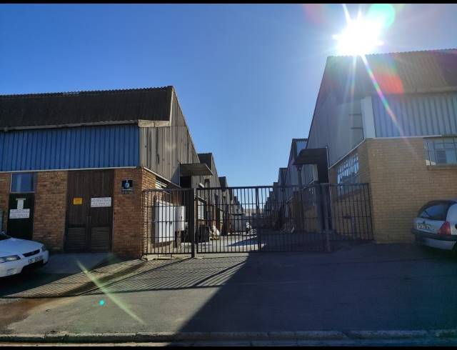 331M² WAREHOUSE TO LET IN GANTS PLAZA